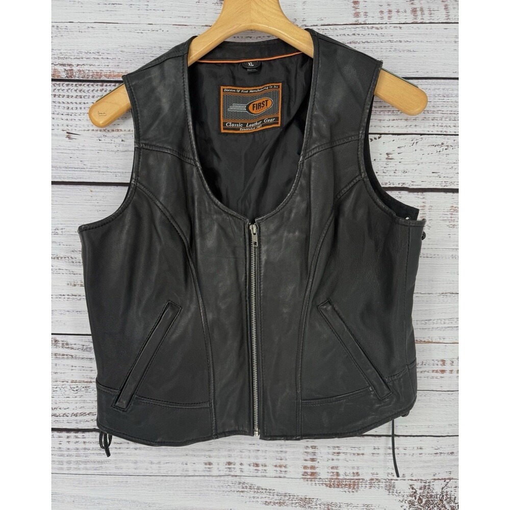 First Classics Women’s ‎ black leather side-lace motorcycle vest size XL (16)